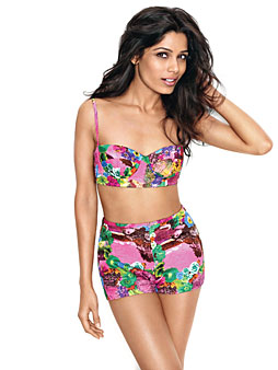 Freida Pinto topless her upcoming movie